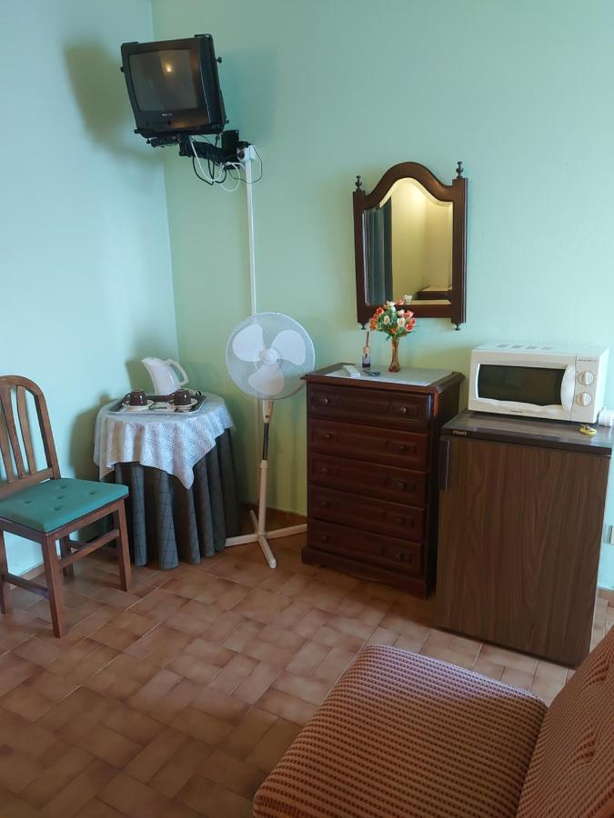 Guest House Pacifica Quarteira Extérieur photo